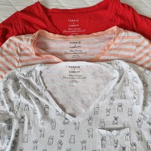Bundle of 3, torrid size 2 (2x, 18-20) classic fit Tshirts